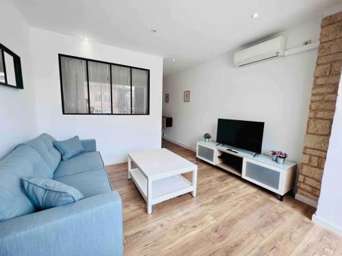 Photo de la galerie de l'établissement Le Palais Wilson - Apt 4 Prs - 300m plages - Clim, à Antibes