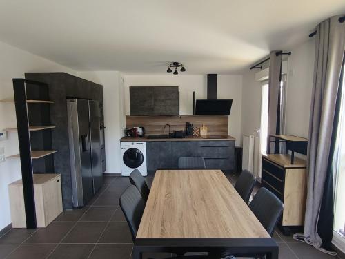 Køkken eller tekøkken på Apartment in Ville-la-Grand