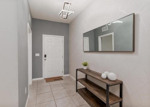 Private Pool Villa with Hot Tub 14 Mi to Disney photo 7