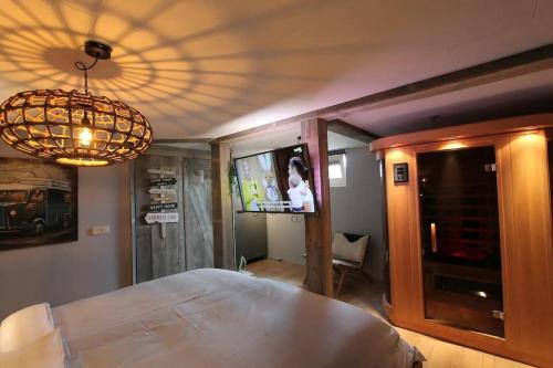 Φωτογραφία από το άλμπουμ του Luxury ark with sauna near Amsterdam στο Άαλσμιρ