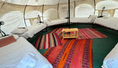 Postel nebo postele na pokoji v ubytování Chiloe Loft & Glamp