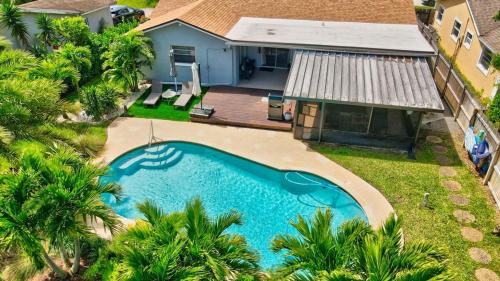 Imagen de la galería de Private Tropical Oasis - Saltwater Pool, en Boca Raton