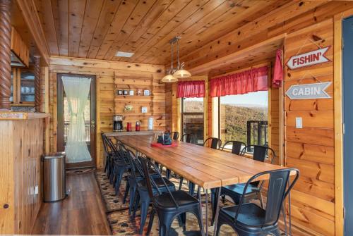 Φωτογραφία από το άλμπουμ του DomeRoom-Spa-Pool-Views-PlaySet-GameRoom-FamilyFun σε Ahwahnee