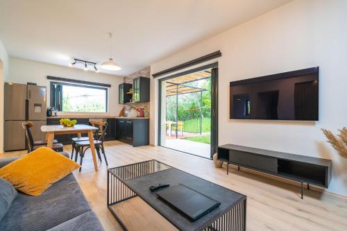Lucia's Residence