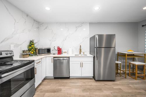 Gallery image of Fully Equipped 1BR with King Bed, Pool & Free Parking in Houston