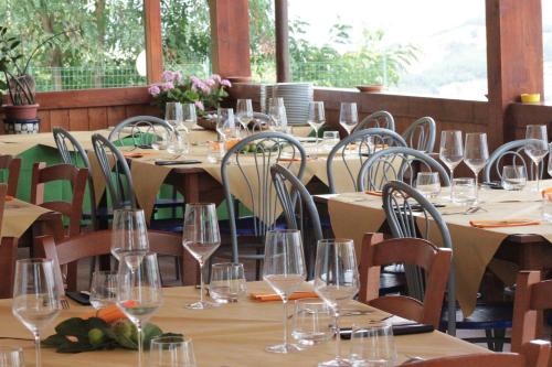 Restoran või mõni muu söögikoht majutusasutuses Country House La Valle Del Vento