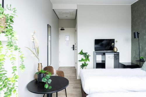 Foto Trendy Room w Free Parking & Private Bathroom 5
