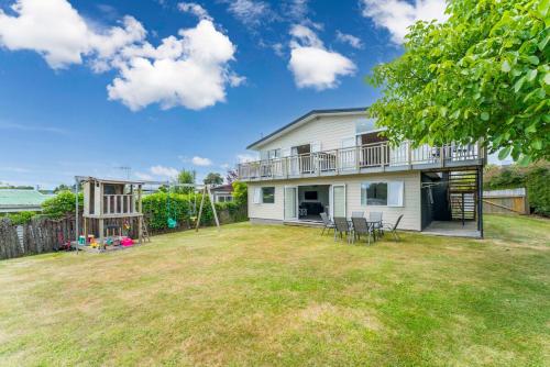 Imagine din galeria proprietății Rimu Retreat with wifi and 3 mins to town în Taupo