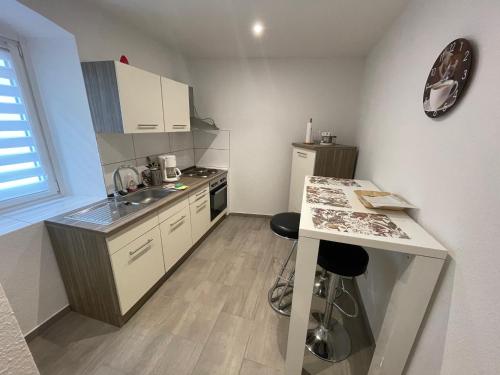 Billede fra billedgalleriet på Gemütliches Appartement nähe Zentrum mit Küche i Haßfurt