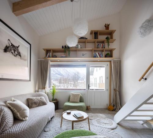 1 bedroom apartment plus mezzanine