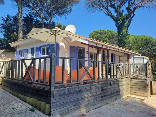 GASMIM64 Chalet californien pour 6 personnes Proche St-Tropez