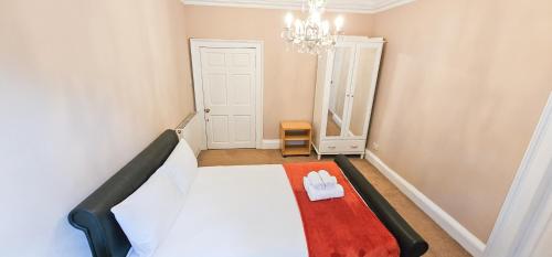 Russel House - 4 Bedroom - The Royal Mile photo 37