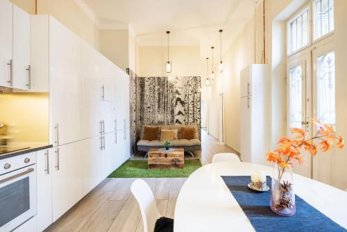 Your 3-bdrm apartment at Szimpla Kert