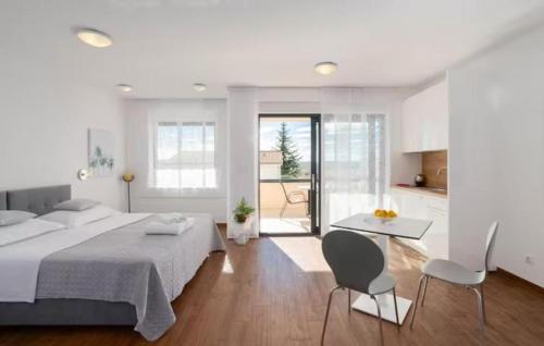 Apartmani Makarska 12