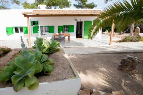 ラ・サビーナにあるApartamentos Can Guasch Formenteraのギャラリーの写真
