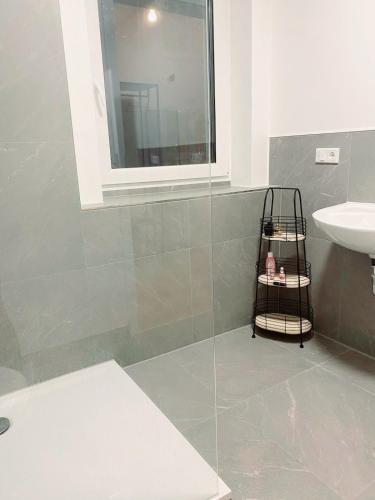 Ένα μπάνιο στο Light-flooded studio in Baunatal