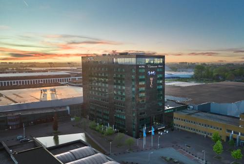 an overhead view of a tall building in a city at WestCord WTC Hotel Leeuwarden in Leeuwarden