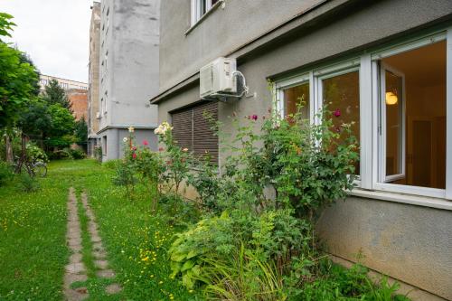 Griseo Apartment