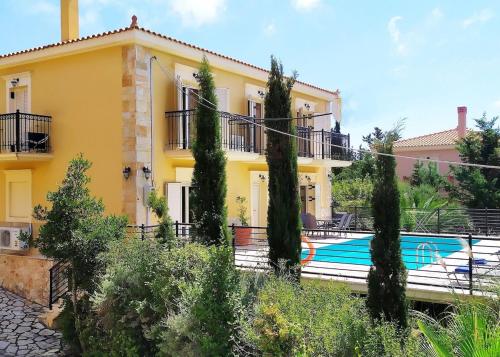 Бассейн в 3 Bedroom Villa, Private Pool, Sea Views, Kefalonia или поблизости