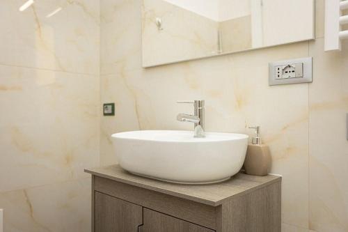 Dolcevita Vatican Apartment
