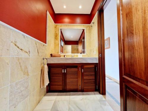 Casa Vacacional Anna, piscina privada climatizada