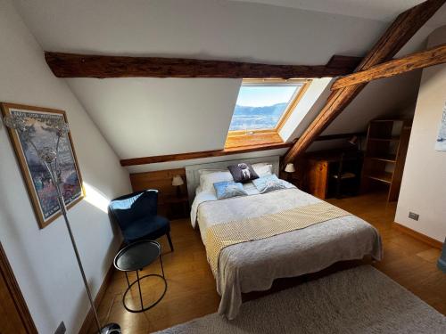 Postel nebo postele na pokoji v ubytování Chambre d'Hôtes La Grange des Ecrins