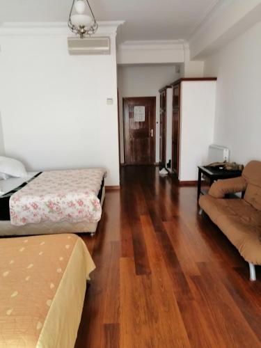 Ένα ή περισσότερα κρεβάτια σε δωμάτιο στο MAJESTIC Hotel Annaba