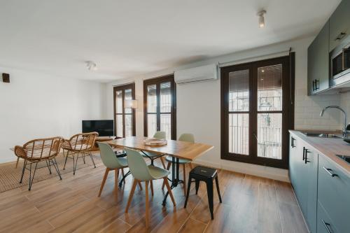 Η κουζίνα ή μικρή κουζίνα στο Apartamentos exclusivos en casco histórico