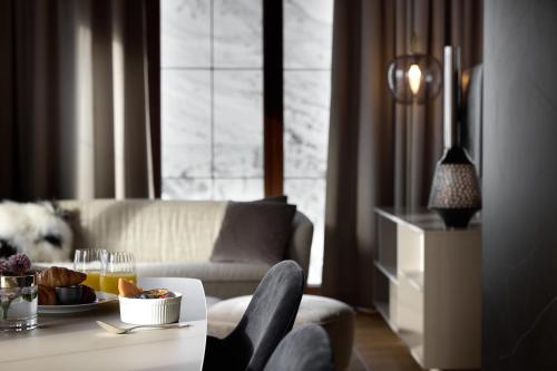 Posezení v ubytování TOP Hotel Hochgurgl