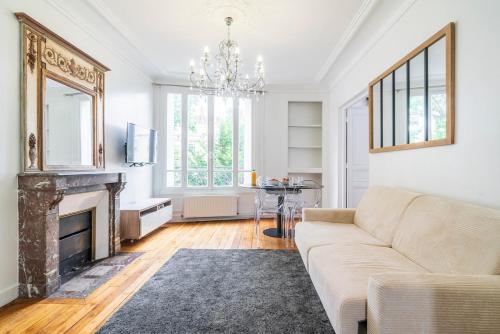 Charming apartment facing the Bois de Boulogne