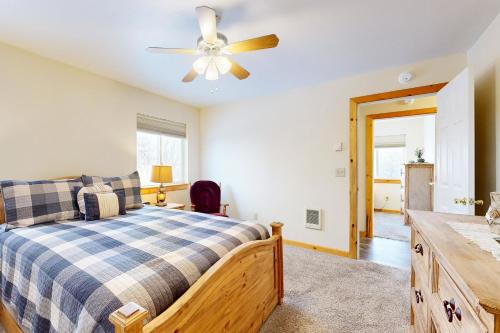 Ein Bett oder Betten in einem Zimmer der Unterkunft The Great Escape in Gunnison