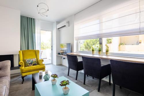 Peaceful apartment on the Athens Riviera