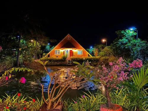 Coconut Village Guesthouse and Bungalow