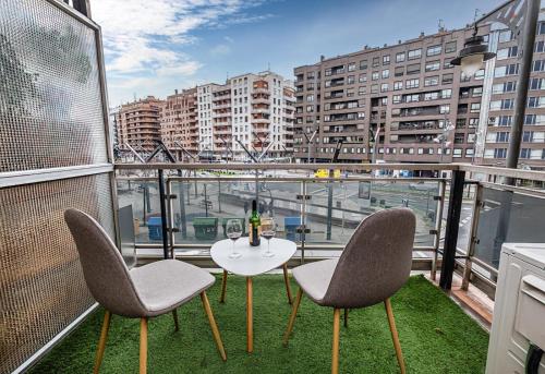 Garden Gran Via Luxury Aire acondicionado PARKING privado by Apartamentos Logrono