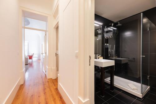 Bica Contemporary Historic 2 Bedroom Apt