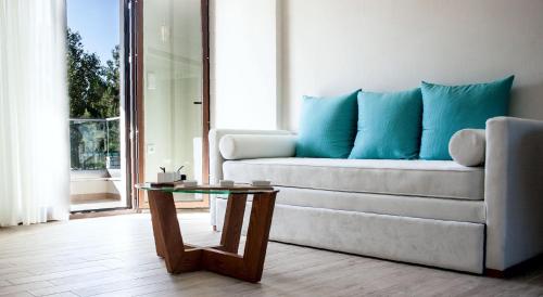 Gambar di galeri bagi Hatzoudis Luxury Suites di Chrysi Ammoudia
