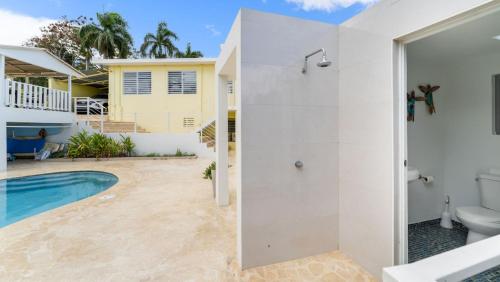 Piscine de l'établissement Casa Bella with private swimming pool ou située à proximité