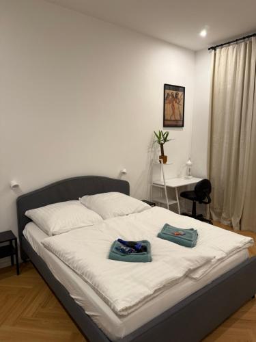 Rockchair - NB20 Cozy Apartment in Friedrichshain Ostkreuz photo 4