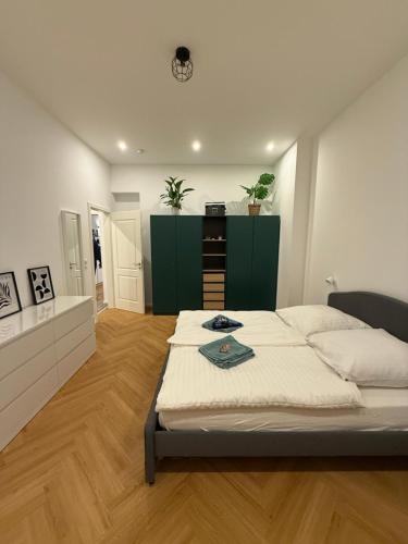 Rockchair - NB20 Cozy Apartment in Friedrichshain Ostkreuz photo 6