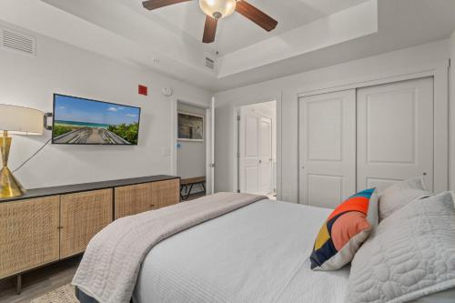 Calypso Beach Resort! Premium 3BD 3BA Corner Unit! photo 12