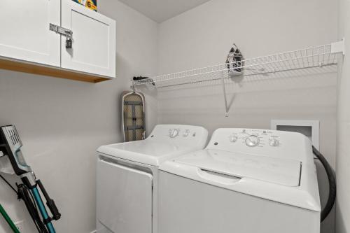 Calypso Beach Resort! Premium 3BD 3BA Corner Unit! photo 26