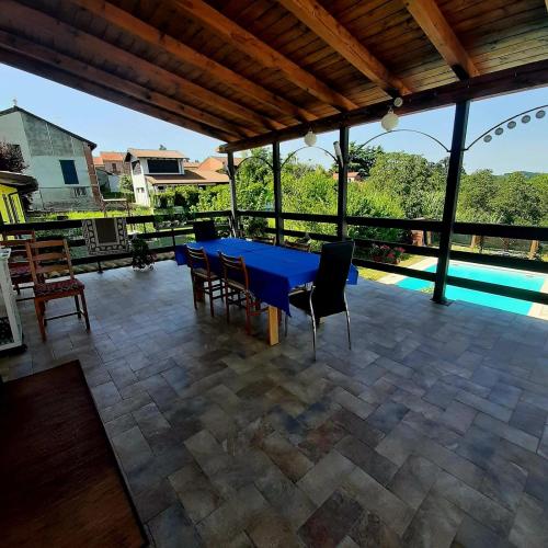 Πισίνα στο ή κοντά στο La casa tra le vigne
