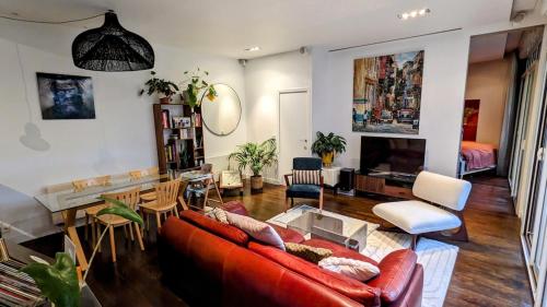 Beautiful apartment with private garden