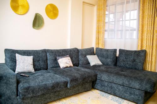 Φωτογραφία από το άλμπουμ του Blue House σε Lwero