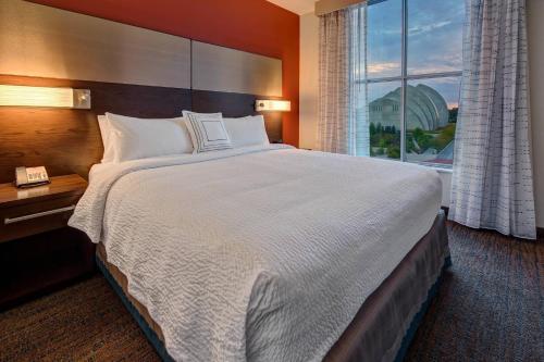 Residence Inn by Marriott Kansas City Downtown/Convention Center Image