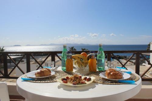 vista lobos flamingo beach