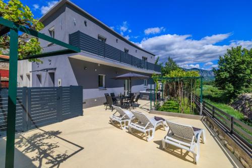 Μπαλκόνι ή βεράντα στο Villa Amnis
