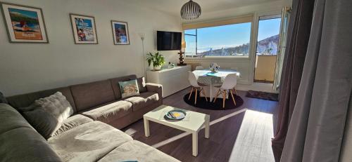 Appartement rénové pied des pistes coeur station