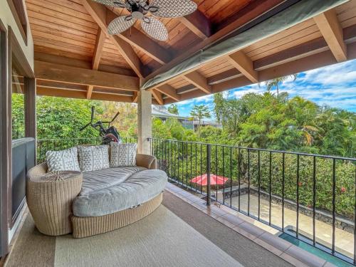 Balkón nebo terasa v ubytování Hawaiian Escape with Pool Expansive Lanai Stunning Sunset Views