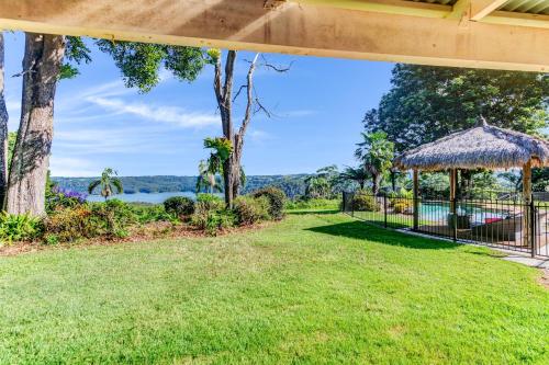 a yard with a gazebo and a view of the water at Kookaburra Cottage in Montville